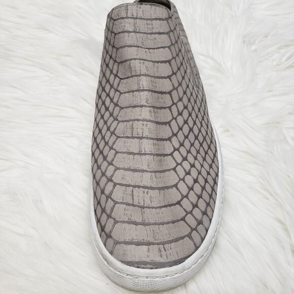 VINCE Blair Snakeskin Embossed Leather Skate Sneakers Women 7.5 M Gray Slip on - Picture 8 of 11
